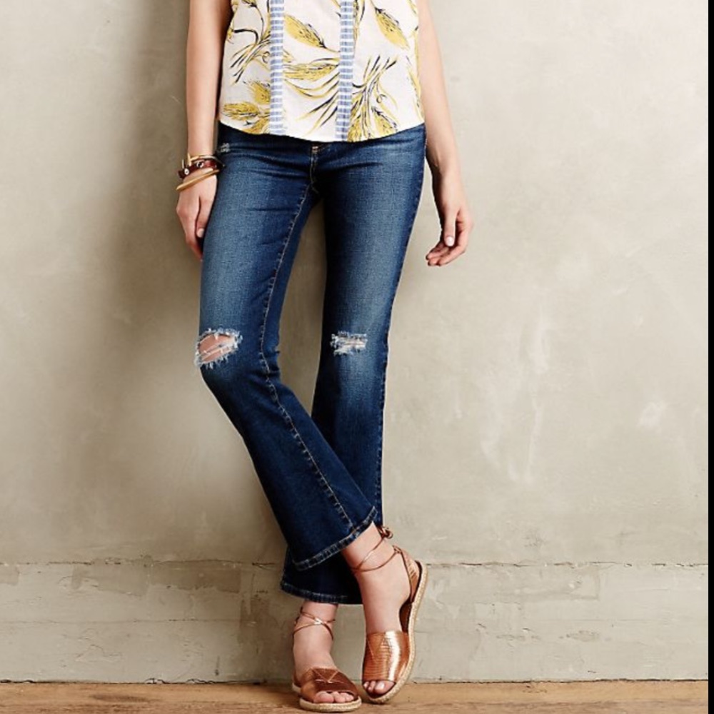 AG Mid Rise Distressed Straight The Stacy Jean